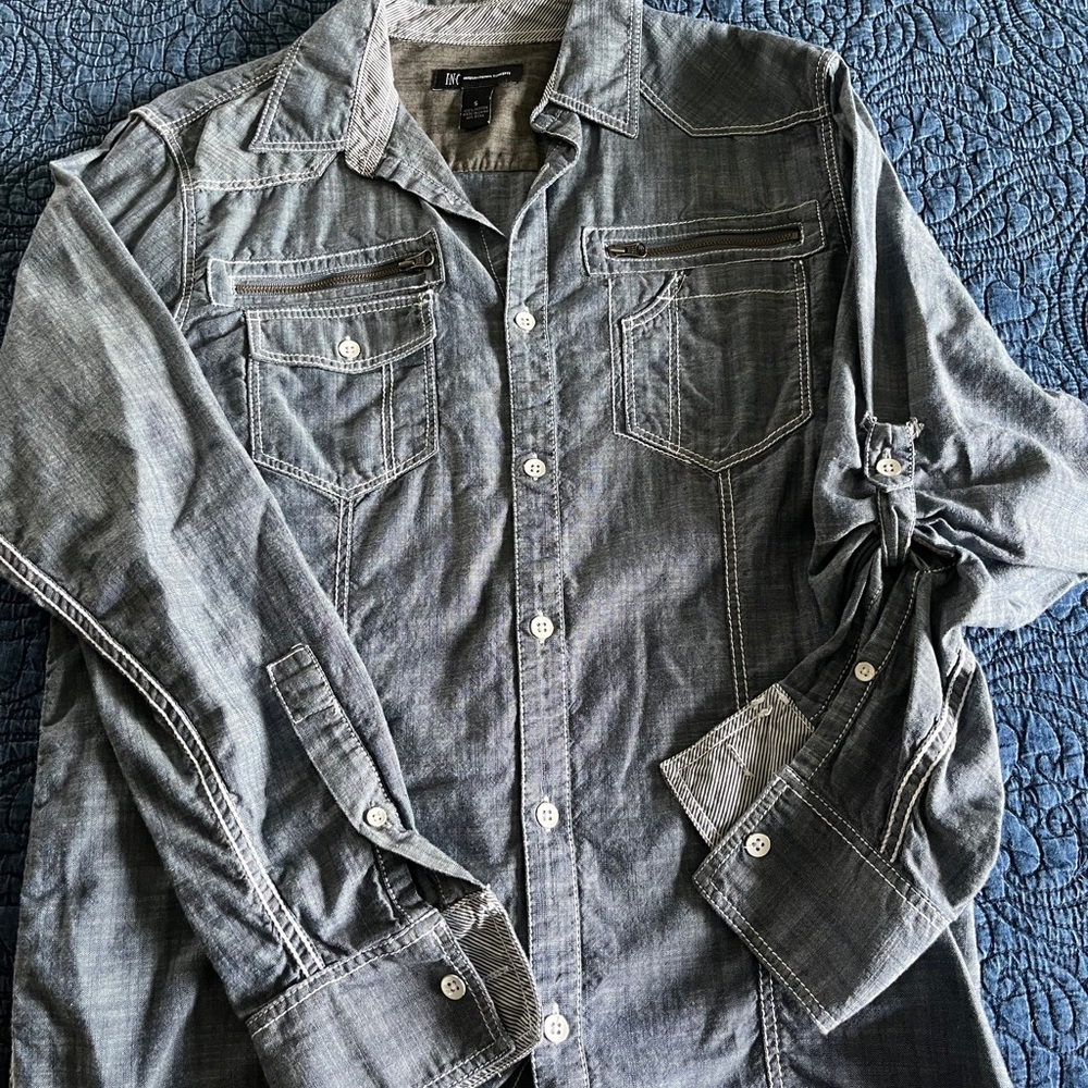 Men’s INC button down size small
